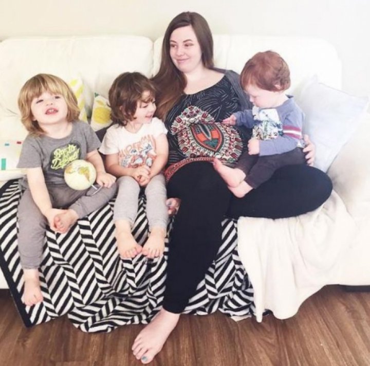 Decizia ei a şocat o lume întreagă! Ce a făcut o femeie însărcinată cu tripleţi