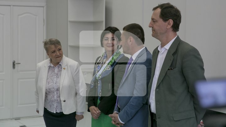 Silvia Radu a depus la CEC semnăturile necesare pentru a se înscrie în cursa pentru Primăria Capitalei