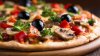 PIZZA DE CARTEA RECORDURILOR în Italia. 100 de bucătari au preparat cea mai mare pizza prăjită