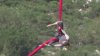 Start sezonului de Bungee Jumping. Zeci de curajoşi au sărit în gol de la 30 de metri înălţime