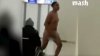 Un mexican, filmat cum dansează gol puşcă pe aeroportul din Sheremetyevo din Moscova (VIDEO)