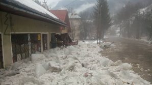 Inundaţii severe în Rusia. Mii de oameni au fost evacuaţi 