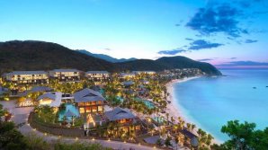 China vrea să transforme o insula tropicală într-una dintre cele mai populare destinaţii de vacanţă din lume