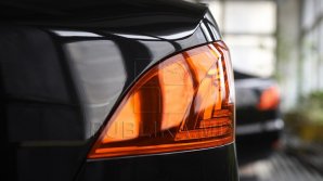 Ca la el acasă! Cum și-a parcat mașina de lux un șofer din Capitală (FOTO)