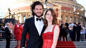 Fanii Game of Thrones se pregătesc de nuntă! Kit Harington și Rose Leslie se căsătoresc luna viitoare