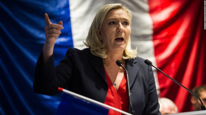 Lidera extremei-drepte franceze, Marine Le Pen denunţă o lovitură de stat din partea UE în Italia