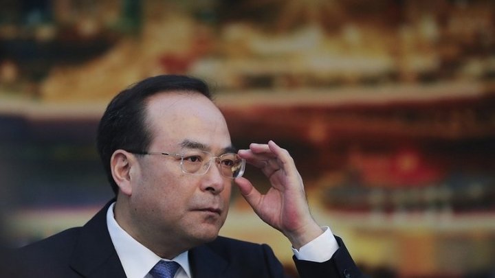 Un om politic din China, văzut în trecut ca posibil succesor al preşedintelui Xi, condamnat pe viaţă pentru corupţie