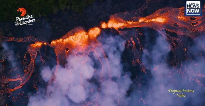 FÂNTÂNĂ ARTEZIANĂ DE LAVĂ în Hawaii. Imagini spectaculoase cu lava care țășnește din pământ (FOTO/VIDEO)