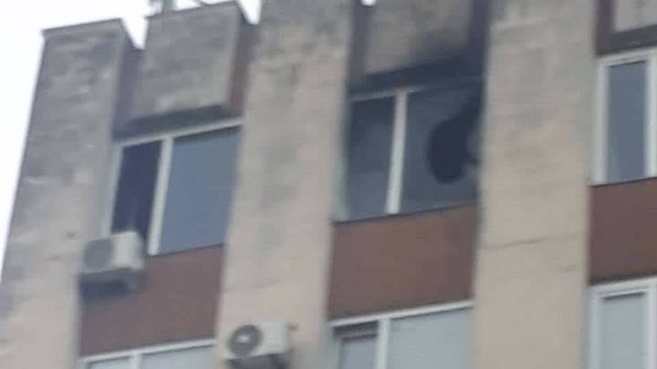 Incendiu SUSPECT la Judecătoria sectorului Buiucani din Capitală. Biroul unui magistrat a ars în întregime