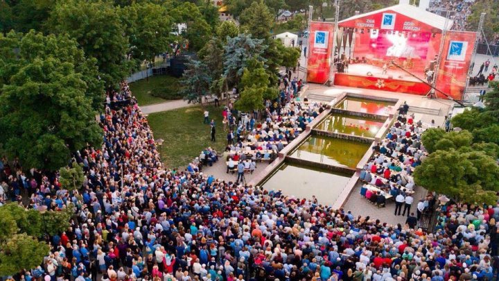 Concert de excepţie organizat de fundaţia de caritate Miron Shor. Iosif Kobzon şi Lev Leșcenko, de Ziua Victoriei la Chişinău 