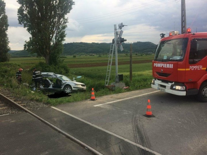 TRAGEDIE! Patru studente care se întorceau de la ceremonia de absolvire au murit într-un GRAV ACCIDENT (FOTO)