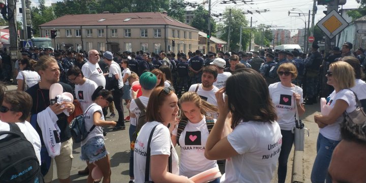 Fără Frică de iubire. Astăzi la Chişinău SE DESFĂŞOARĂ marşul LGBT (GALERIE FOTO/VIDEO)