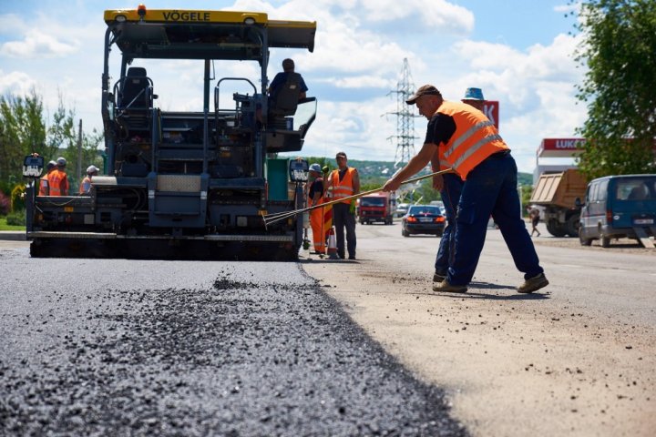 Marea reparaţie a drumurilor de la Orhei este în toi. Autorităţile vor asfalta peste doi kilometri din strada Vasile Lupu