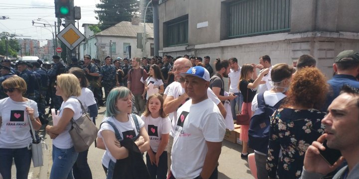 Fără Frică de iubire. Astăzi la Chişinău SE DESFĂŞOARĂ marşul LGBT (GALERIE FOTO/VIDEO)
