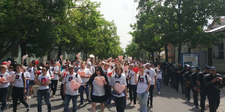 Fără Frică de iubire. Astăzi la Chişinău SE DESFĂŞOARĂ marşul LGBT (GALERIE FOTO/VIDEO)