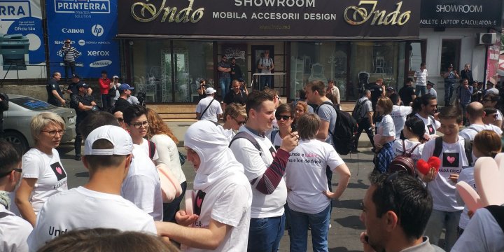 Fără Frică de iubire. Astăzi la Chişinău SE DESFĂŞOARĂ marşul LGBT (GALERIE FOTO/VIDEO)