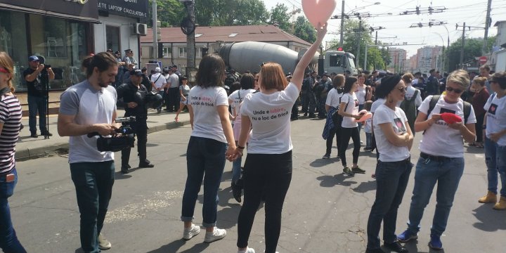 Fără Frică de iubire. Astăzi la Chişinău SE DESFĂŞOARĂ marşul LGBT (GALERIE FOTO/VIDEO)