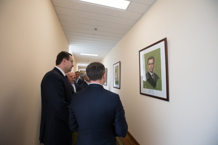 Foștii președinți ai Legislativului, în vizită de Ziua Parlamentului (GALERIE FOTO)