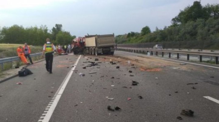 Accidentul din Ungaria în care AU MURIT nouă români a fost SURPRINS ÎN DIRECT. Şoferul microbuzului făcea LIVE pe Facebook (FOTO/VIDEO)