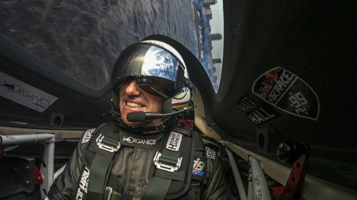 Australianul Matt Hall a câștigat competiția Air Race disputată în Japonia