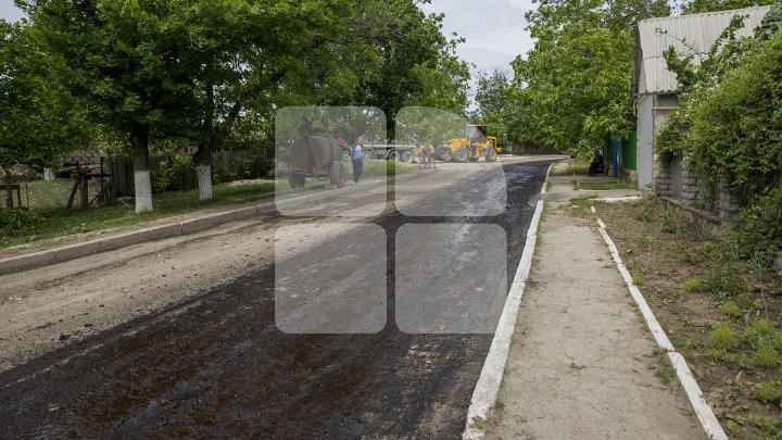 Drumuri mai bune şi la Orhei. În satele Jora de Mijloc şi Jora de Sus a fost asfaltat şi reabilitate trotuarele