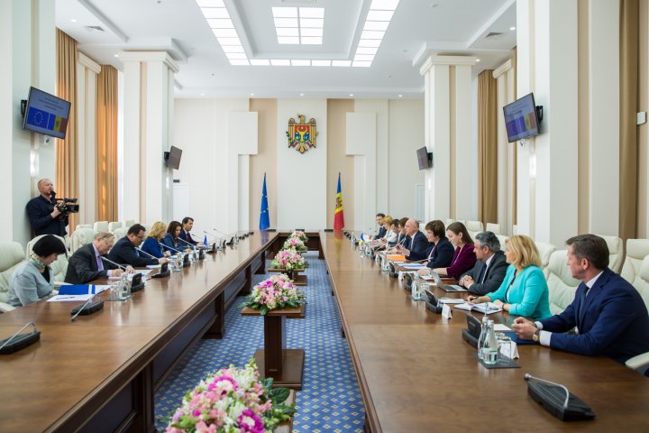 Comisarul european pentru Politici Regionale, Corina Creţu: Paşii făcuţi de Moldova pe drumul spre reformă a ţării sunt recunoscuţi la Bruxelles