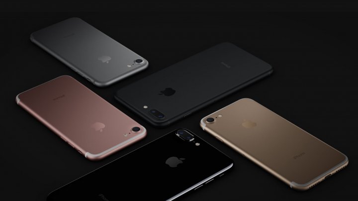 Utilizatorii iPhone 7 şi 7 Plus raportează PROBLEME după după actualizarea la versiunile iOS 11.3 sau 11.3.1