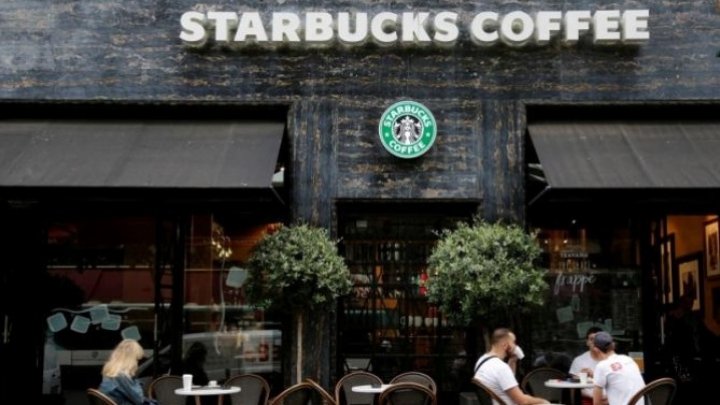 Nestle va vinde în întreaga lume produsele Starbucks