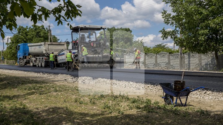 Programul Drumuri bune pentru Moldova: Străzile din raionul Nisporeni sunt asfaltate