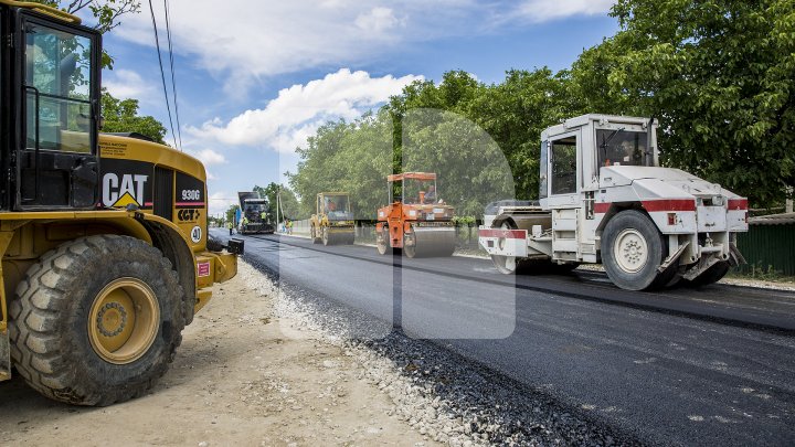 Programul Drumuri bune pentru Moldova: Străzile din raionul Nisporeni sunt asfaltate