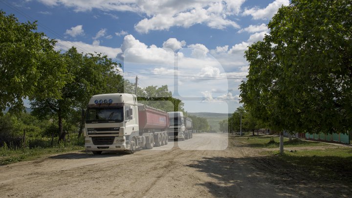 Programul Drumuri bune pentru Moldova: Străzile din raionul Nisporeni sunt asfaltate