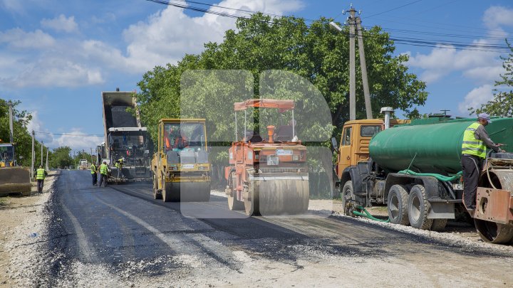 Programul Drumuri bune pentru Moldova: Străzile din raionul Nisporeni sunt asfaltate