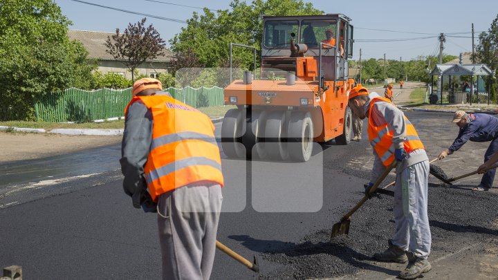 Programul Drumuri bune pentru Moldova: Încă trei sate din raionul Cimişlia se bucură de şosele renovate