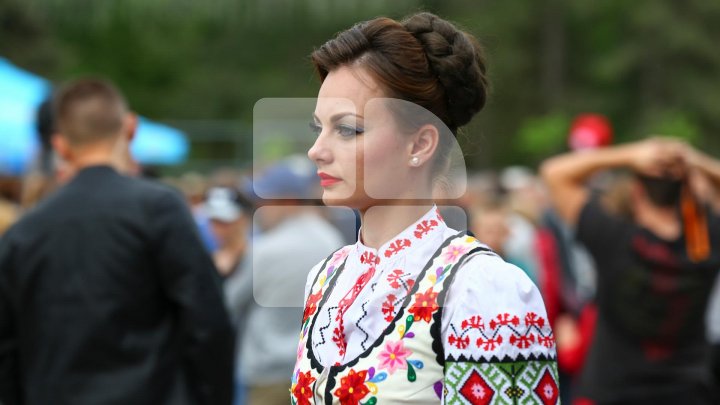 Peste 50.000 de oameni, prezenţi la CONCERTUL DE EXCEPŢIE în PMAN. Nikolai Baskov, Irina Rimes, Blue au făcut spectacol (FOTO/VIDEO)