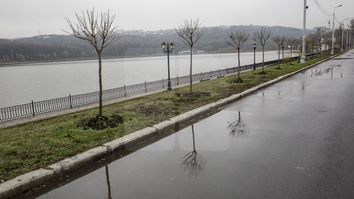 METEO 13 mai 2018. Vreme răcoroasă şi PLOI CU DESCĂRCĂRI ELECTRICE. Câte grade vor indica termometrele