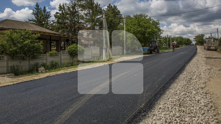 Programul Drumuri bune pentru Moldova: Străzile din raionul Nisporeni sunt asfaltate