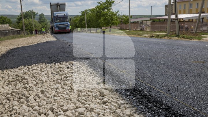 Programul Drumuri bune pentru Moldova: Străzile din raionul Nisporeni sunt asfaltate