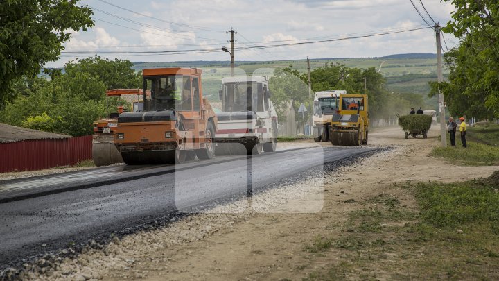 Programul Drumuri bune pentru Moldova: Străzile din raionul Nisporeni sunt asfaltate