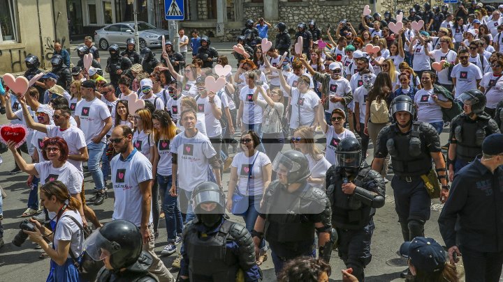 Fără Frică de iubire. Astăzi la Chişinău SE DESFĂŞOARĂ marşul LGBT (GALERIE FOTO/VIDEO)