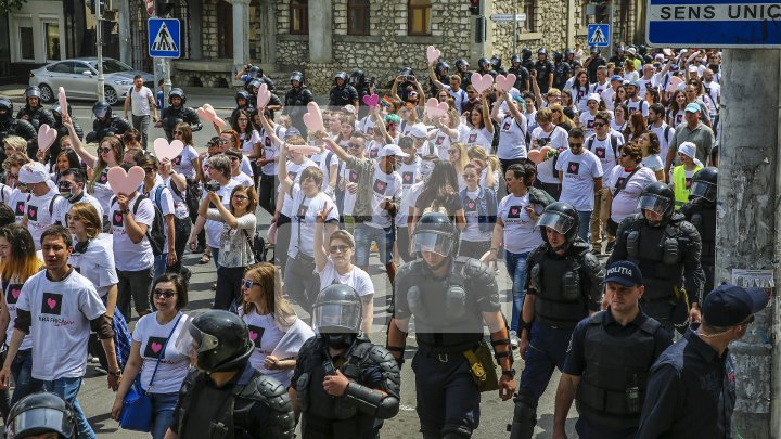 Fără Frică de iubire. Astăzi la Chişinău SE DESFĂŞOARĂ marşul LGBT (GALERIE FOTO/VIDEO)