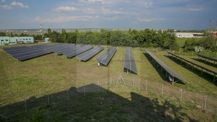 A fost inaugurat cel mai mare parc solar din Moldova. Pentru câte familii pot genera energie aceste instalații (FOTOREPORT)