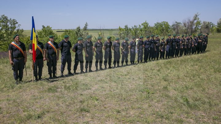 Cei mai bravi poliţişti de frontieră au primit astăzi BERETA DE ONOARE (FOTOREPORT)