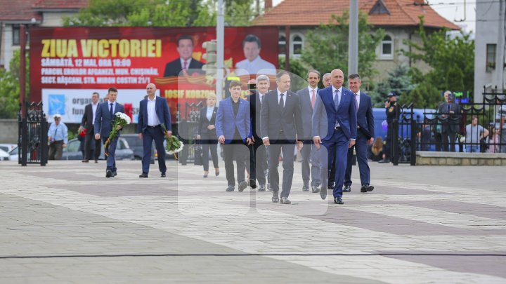 Andrian Candu de Ziua Victoriei şi a Europei: Ne dorim pace, ne dorim ca nici o mamă să nu verse lacrimi (FOTO)