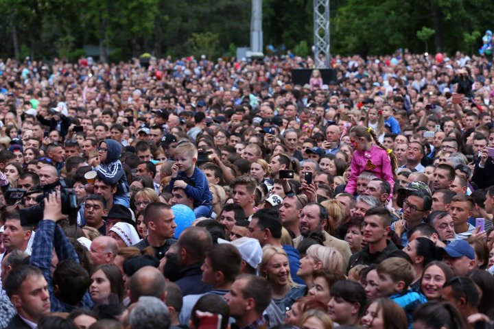 Peste 50.000 de oameni, prezenţi la CONCERTUL DE EXCEPŢIE în PMAN. Nikolai Baskov, Irina Rimes, Blue au făcut spectacol (FOTO/VIDEO)