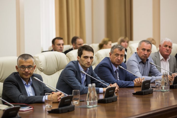 Pavel Filip, către producătorii autohtoni: Ajutați-ne să asigurăm, împreună, un mediu de afaceri cât mai atractiv