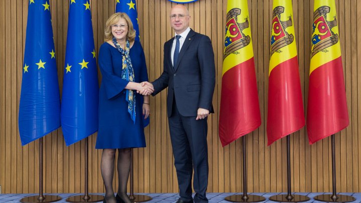 Pavel Filip către comisarul european pentru Politici Regionale: Suntem gata să oferim Moldinul şi să luăm locul 28 în UE