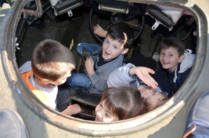 La straja cerului! Regimentul de rachete antiaeriene "Dimitrie Cantemir" a împlinit astăzi 26 de ani