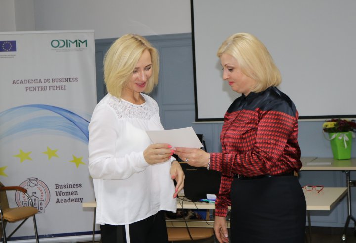 Au învăţat leadership-ul şi managementul conflictelor. 30 de femei antreprenoar, instruite în cadrul proiectului Business Academy for Women 