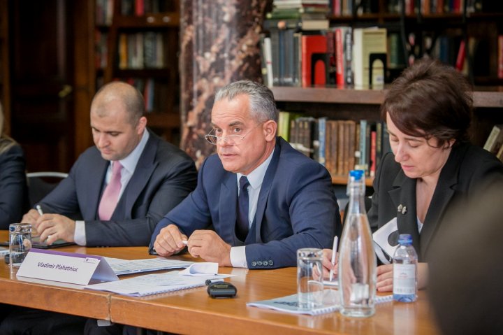 Președintele PDM, Vlad Plahotniuc, invitat de onoare la evenimentul organizat de Institutul Regal pentru Servicii Unite din Marea Britanie