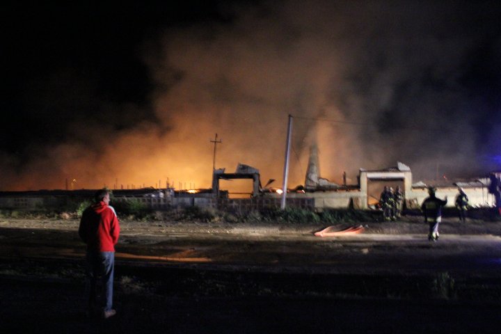 La cât se ridică PAGUBELE cauzate de incendiul devastator de la Străşeni (FOTO)